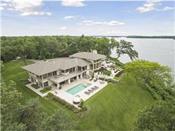 20350 Lakeview Ave, Excelsior, MN 55331 photo 2