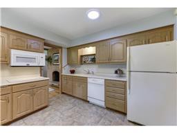 9417 Thomas Rd, Bloomington, MN 55431 photo 11