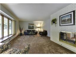 9417 Thomas Rd, Bloomington, MN 55431 photo 5