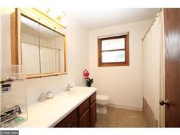 4751 Beacon Hill Rd, Eagan, MN 55122 photo 12