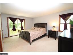 4751 Beacon Hill Rd, Eagan, MN 55122 photo 9