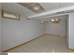 717 9th St NW, Faribault, MN 55021 photo 10