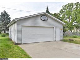 717 9th St NW, Faribault, MN 55021 photo 2