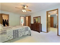 737 Mill Run Cir, Eagan, MN 55123 photo 11