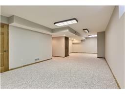 737 Mill Run Cir, Eagan, MN 55123 photo 16