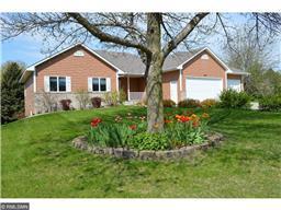 910 Clover Ct, Northfield, MN 55057 photo 3
