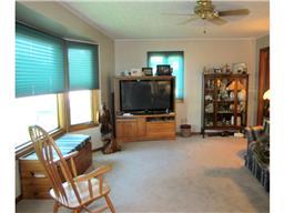 108 E Fairview Ave, Olivia, MN 56277 photo 6