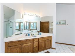 1529 Blackhawk Ridge Ct, Eagan, MN 55122 photo 13