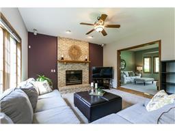 1529 Blackhawk Ridge Ct, Eagan, MN 55122 photo 9