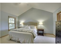 14205 Freeport Trl, Apple Valley, MN 55124 photo 11