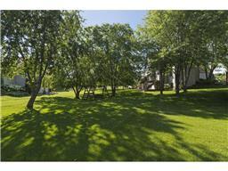 14205 Freeport Trl, Apple Valley, MN 55124 photo 2