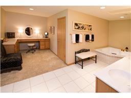 117 Pleasant Ln E, Excelsior, MN 55331 photo 11