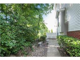 8295 Kimball Dr, Eden Prairie, MN 55347 photo 2