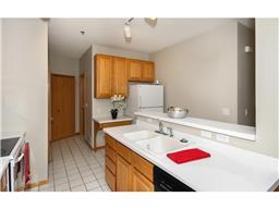 8295 Kimball Dr, Eden Prairie, MN 55347 photo 8