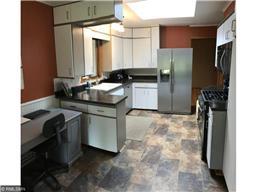 1037 Mitchell Dr, Faribault, MN 55021 photo 4