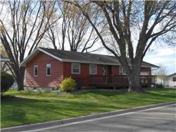 2207 Windsor Rd, Albert Lea, MN 56007 photo 1