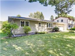 4236 Moonstone Dr, Eagan, MN 55122 photo 3