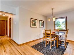 4236 Moonstone Dr, Eagan, MN 55122 photo 9