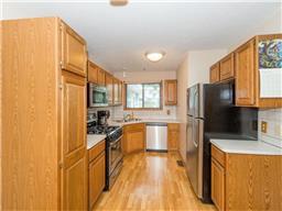 8452 S Pond Trl, Champlin, MN 55316 photo 5
