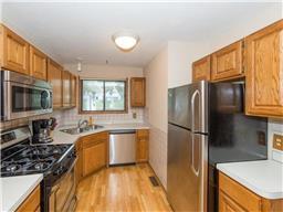 8452 S Pond Trl, Champlin, MN 55316 photo 6