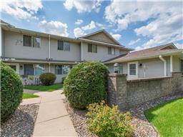 8452 S Pond Trl, Champlin, MN 55316 photo 1