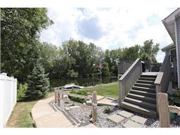 555 Vicki Ln, Shoreview, MN 55126 photo 2
