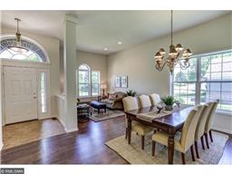 1646 Oakbrooke Dr, Eagan, MN 55122 photo 2