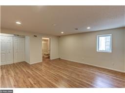 1646 Oakbrooke Dr, Eagan, MN 55122 photo 18