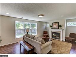 1646 Oakbrooke Dr, Eagan, MN 55122 photo 9
