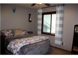 4364 Yorktown Dr, Eagan, MN 55123 photo 17