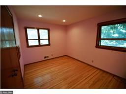 8117 Ensign Rd, Bloomington, MN 55438 photo 11