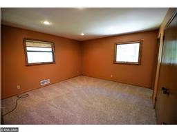 8117 Ensign Rd, Bloomington, MN 55438 photo 14