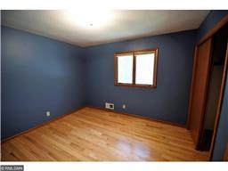 8117 Ensign Rd, Bloomington, MN 55438 photo 12