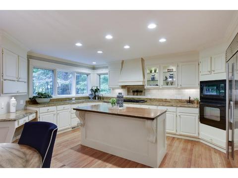 20605 Carson Rd, Excelsior, MN 55331 photo 7