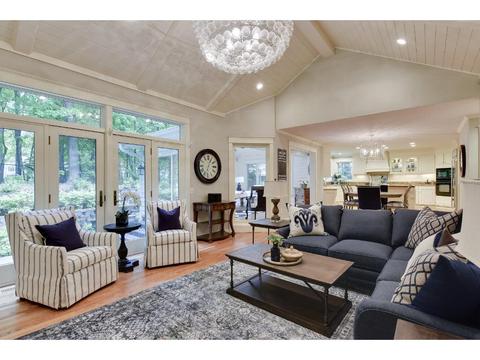 20605 Carson Rd, Excelsior, MN 55331 photo 3