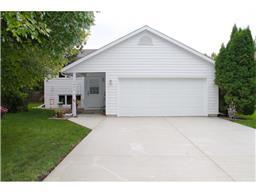1663 Valley View Dr, North Mankato, MN 56003 photo 1