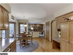 4777 Beacon Hill Rd, Eagan, MN 55122 photo 5