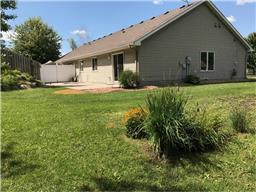 1715 Crystal Ln, Faribault, MN 55021 photo 2