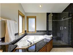 3410 Rolling Hills Dr, Eagan, MN 55121 photo 15