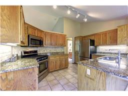 3410 Rolling Hills Dr, Eagan, MN 55121 photo 9