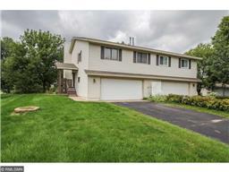3835 Deercliff Ct, Eagan, MN 55123 photo 1