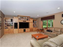 4490 Thomas Lake Cir, Eagan, MN 55122 photo 15