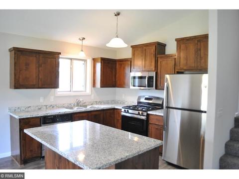 748 King Ct, Brainerd, MN 56401 photo 4