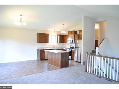 748 King Ct, Brainerd, MN 56401 photo 3