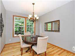 2730 Simons Dr, Chaska, MN 55318 photo 5