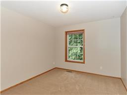 2730 Simons Dr, Chaska, MN 55318 photo 13