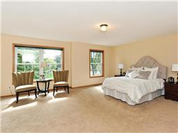 2730 Simons Dr, Chaska, MN 55318 photo 10