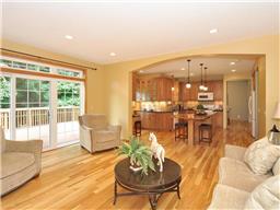 2730 Simons Dr, Chaska, MN 55318 photo 3
