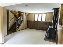 8709 Harrison Rd, Bloomington, MN 55437 photo 11