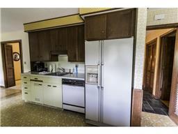 8709 Harrison Rd, Bloomington, MN 55437 photo 7